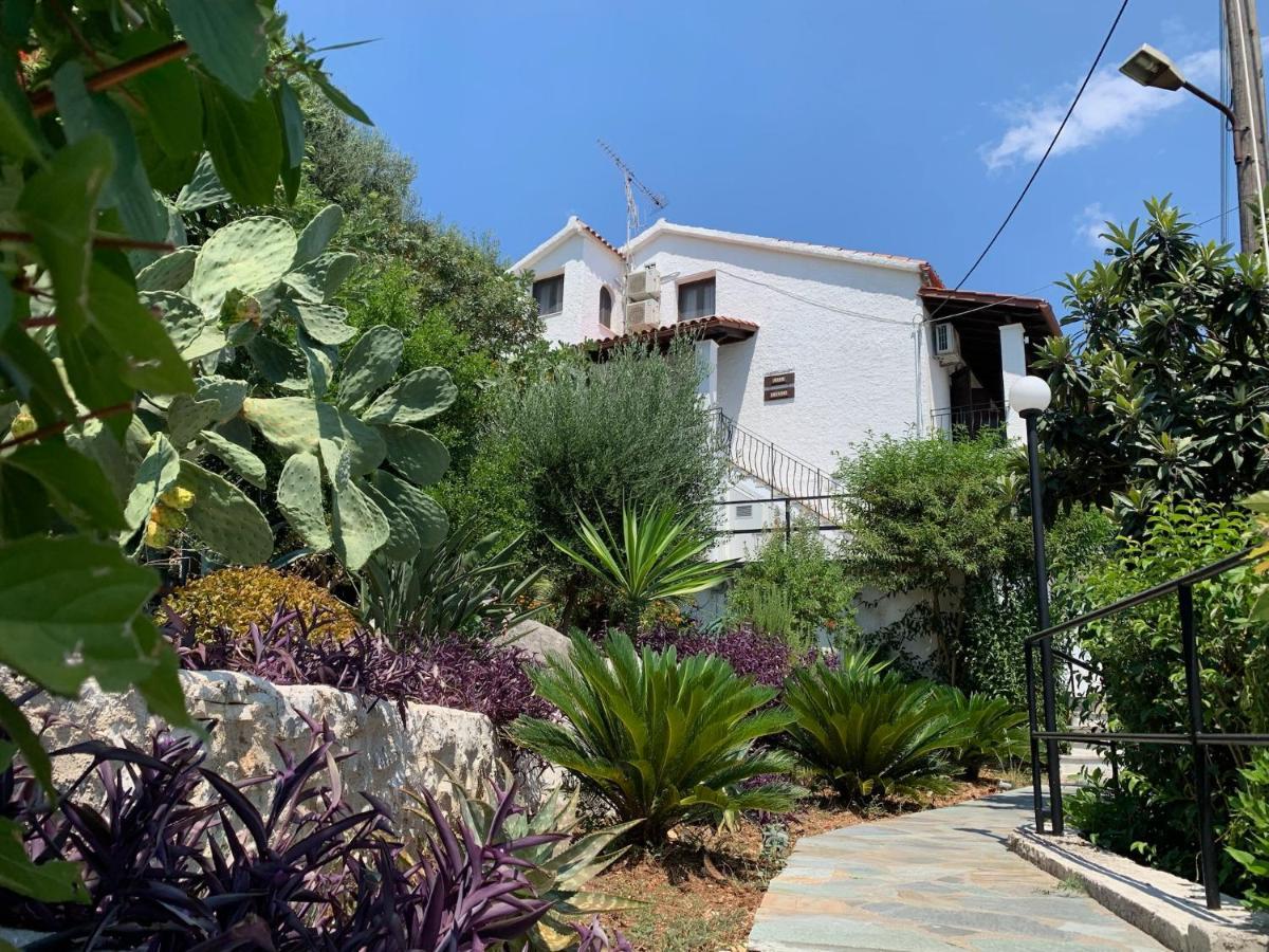 Villa Perris Studios Kassiopi Exterior foto