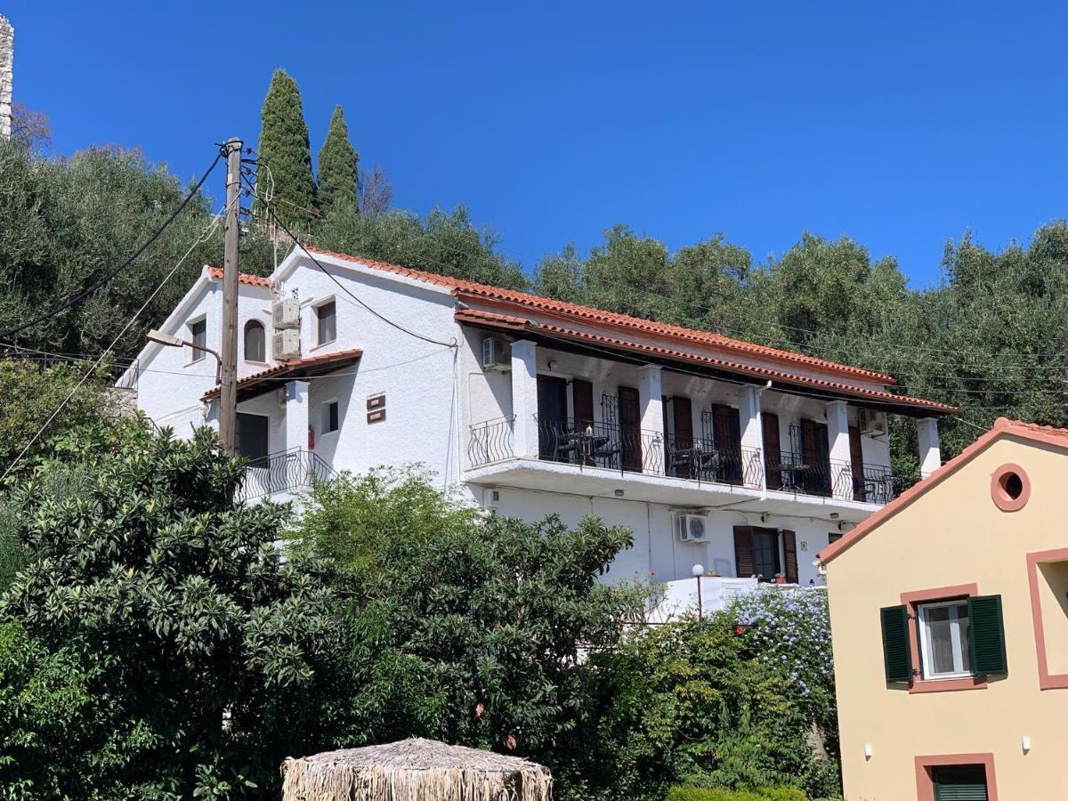 Villa Perris Studios Kassiopi Exterior foto