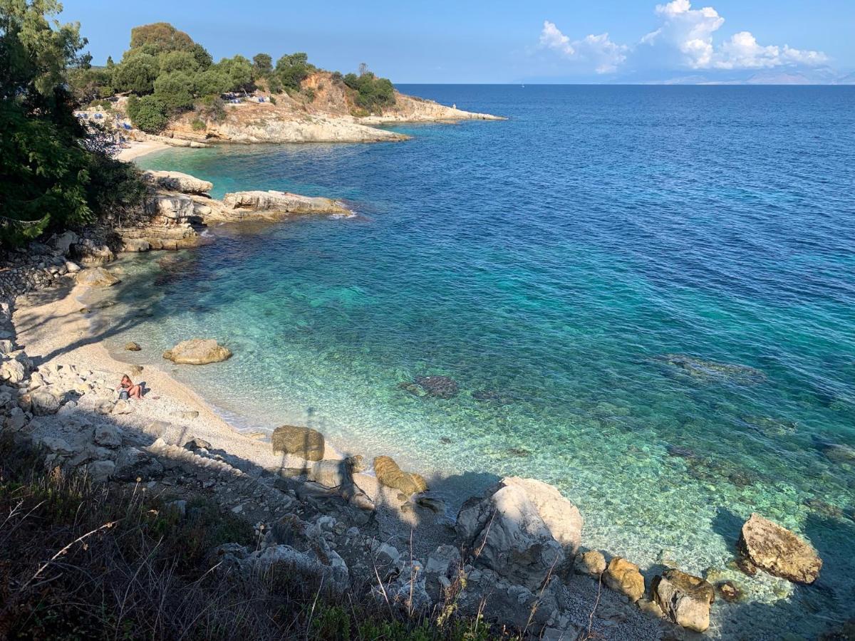 Villa Perris Studios Kassiopi Exterior foto