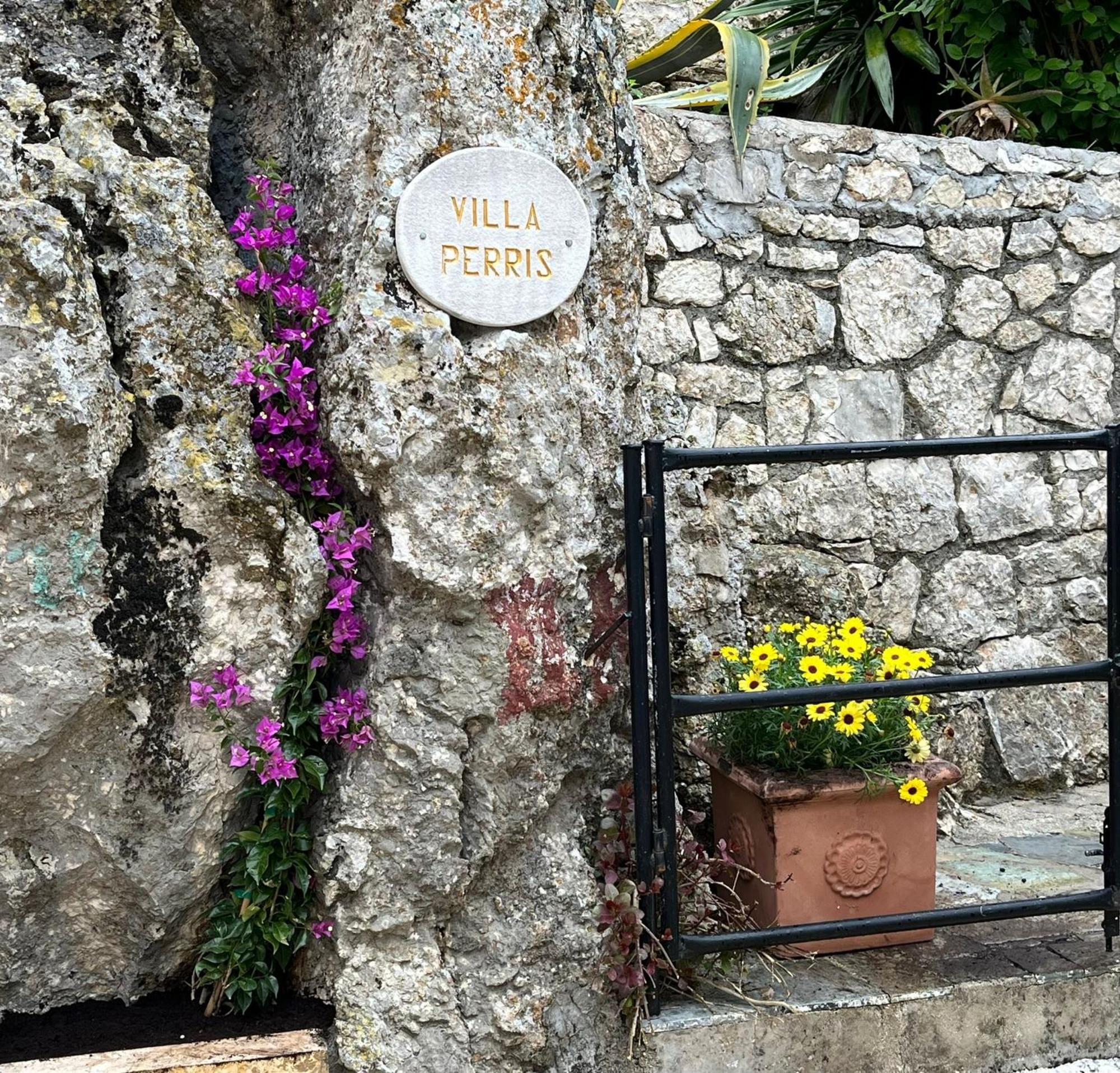 Villa Perris Studios Kassiopi Exterior foto